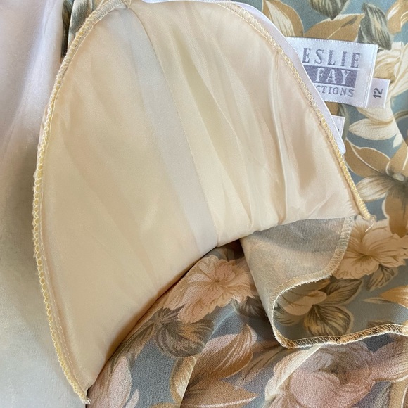 ⭐️.SOLD ⭐️ VINTAGE 80s LESLIE FAY COLLECTIONS Floral Puff Sleeve Dress Size 12 - Picture 13 of 14